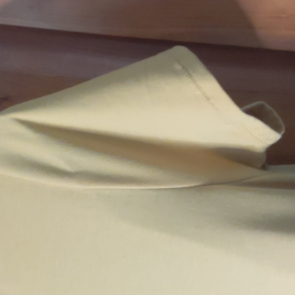 Lula Roe swing dress size S, mustard colour short sleeve front pocket ro… - Picture 4 of 9